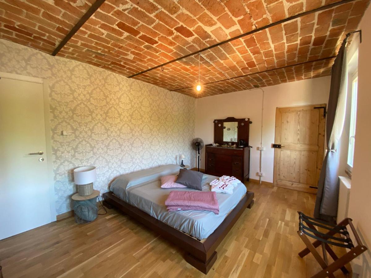 Il Noccioletto Bed & Breakfast Mombaruzzo ภายนอก รูปภาพ