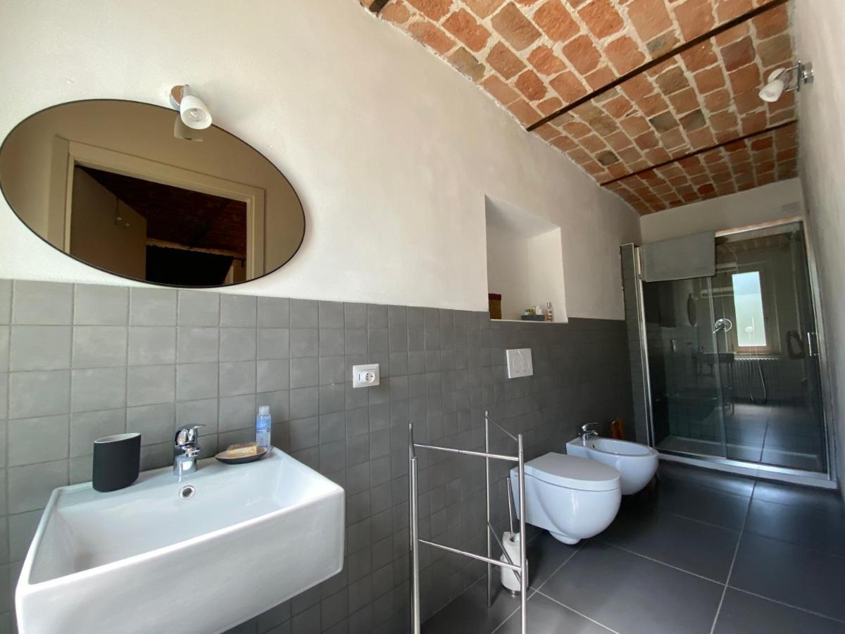 Il Noccioletto Bed & Breakfast Mombaruzzo ภายนอก รูปภาพ