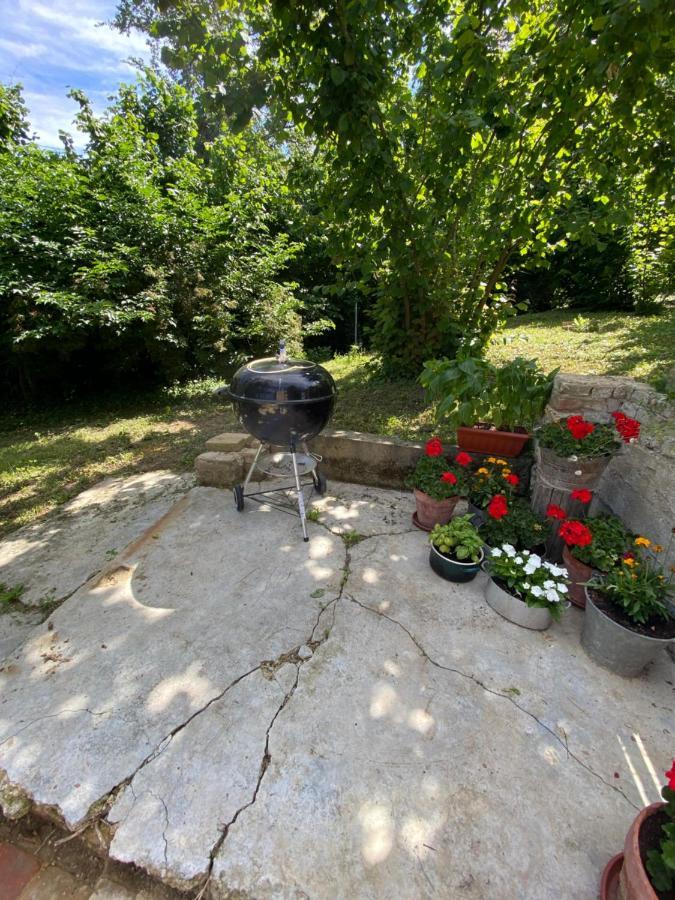 Il Noccioletto Bed & Breakfast Mombaruzzo ภายนอก รูปภาพ